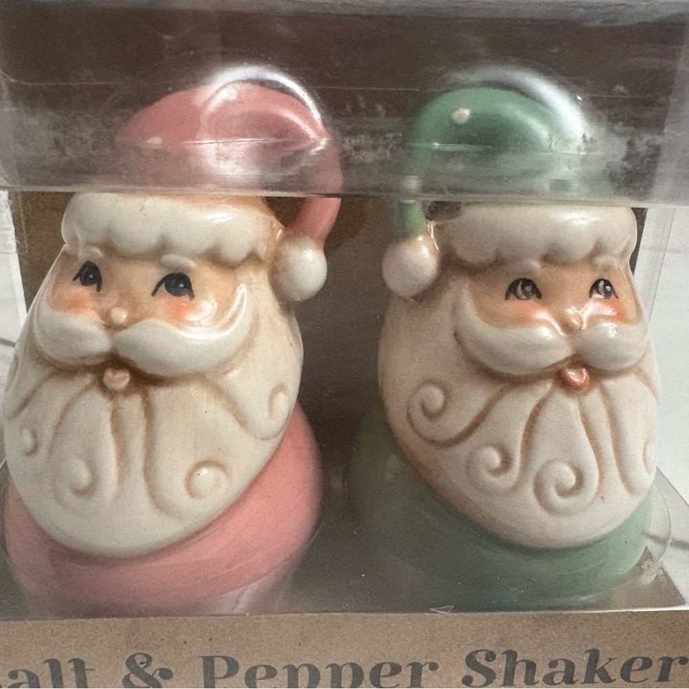 Johanna Parker Salt and Pepper Shakers New In The Box Pink And Green Pastel